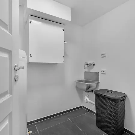 2-bedroom Modern In Tromso