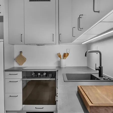 2-bedroom Modern In *