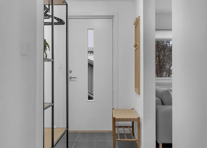 2-bedroom Modern In 公寓 *