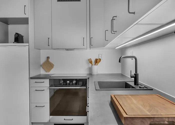 2-bedroom Modern In *
